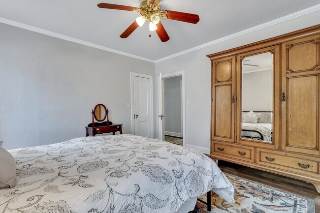 Building Photo - Beautiful Home in Desirable Ardsley Park