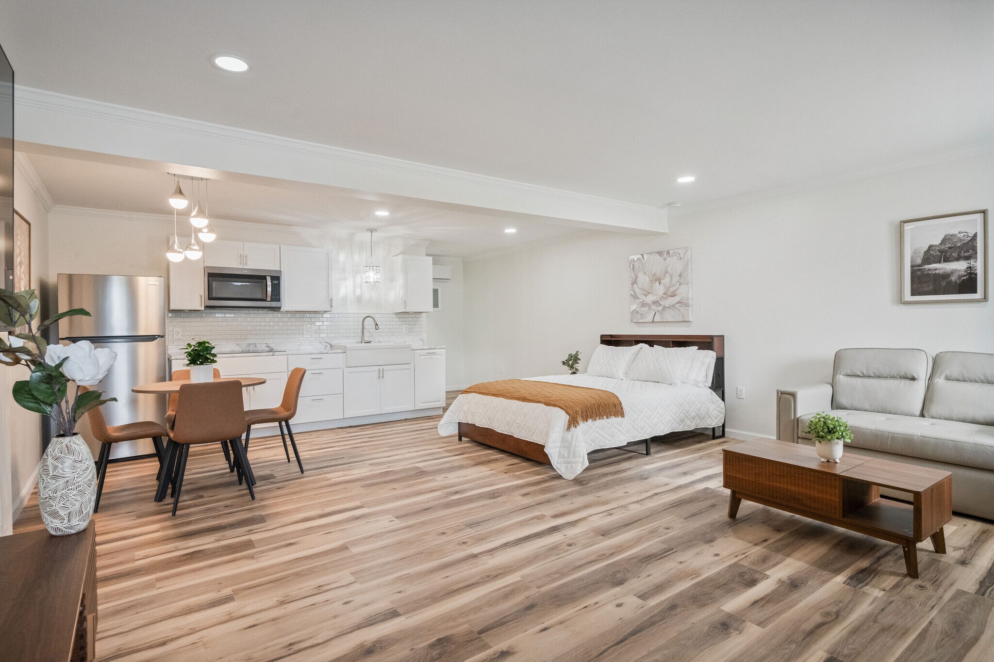 Studio #2 Cashmere - 1222 E Vaile Ave