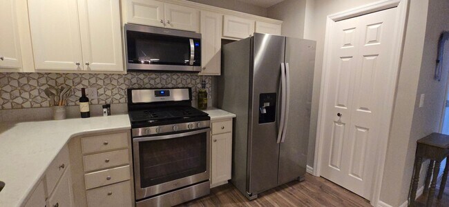 Building Photo - 5828 Tupelo Ter