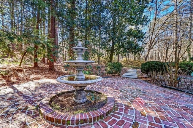 Building Photo - 344 Lost Creek Dr NW