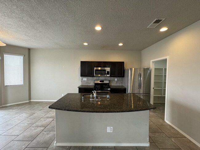 Building Photo - 3845 Havasu Falls St NE