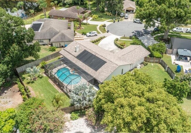 Building Photo - 3203 Stoneybrook Ln