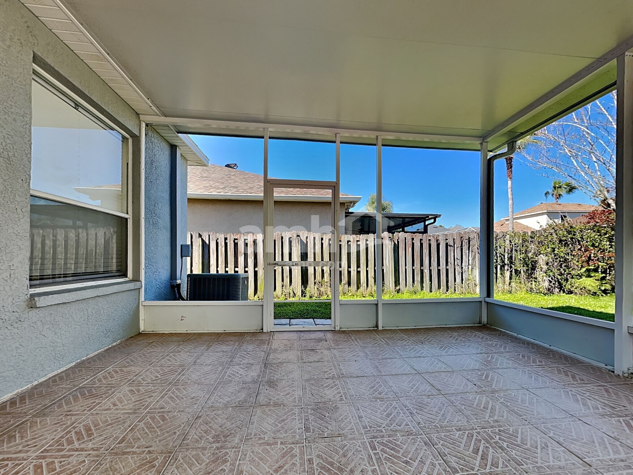 Building Photo - 12727 Westwood Lakes Blvd