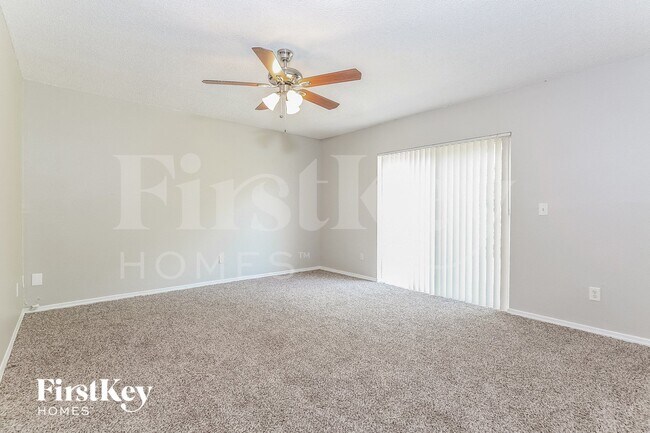 Building Photo - 1420 Kissimmee Dr