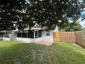 Building Photo - 3760 Coral Springs Dr