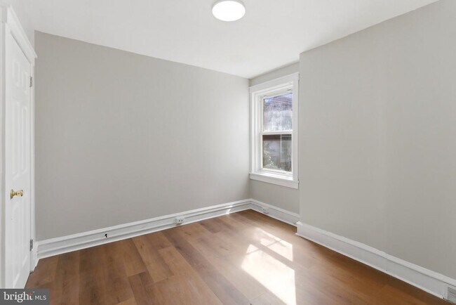 Building Photo - 71 Amboy Ave