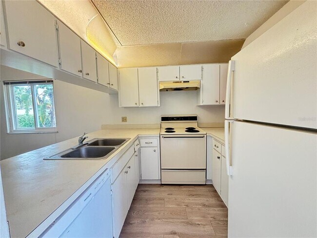 Building Photo - 39132 Co Rd 54