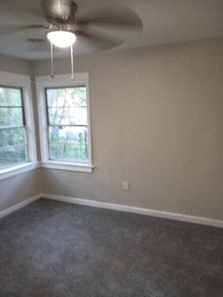 Building Photo - 4149 Cedar St