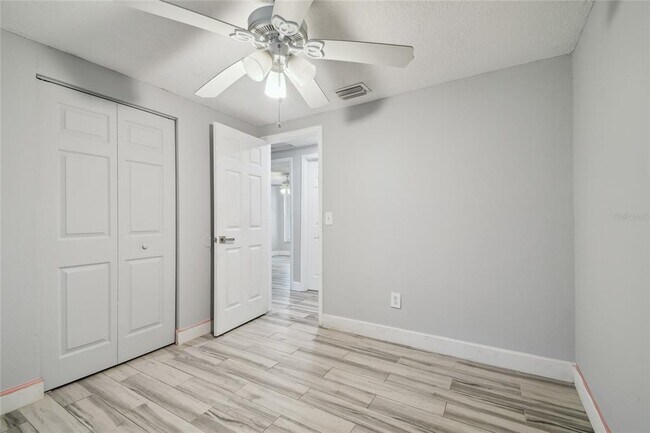 Building Photo - 3679 Sugarcreek Dr