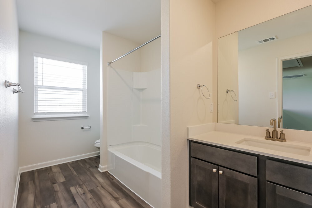 Building Photo - 1328 Redpine Dr