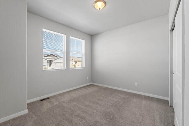 Building Photo - 3975 Ivy Hill Dr