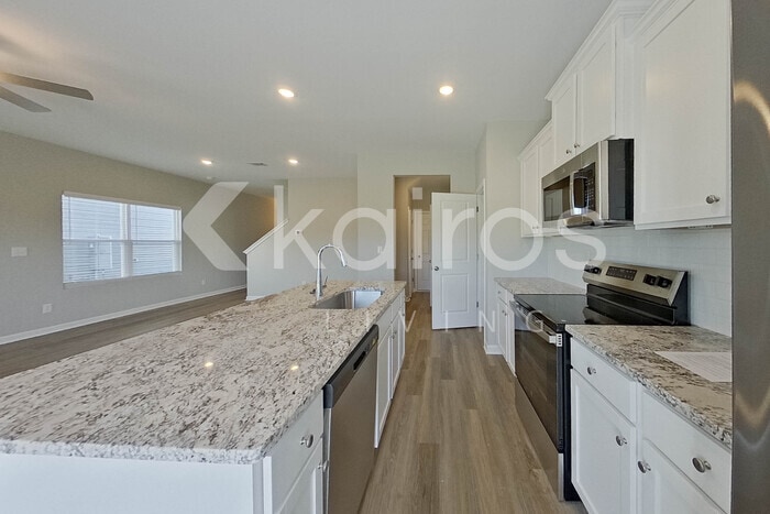 Building Photo - 862 Silent Barge Cv