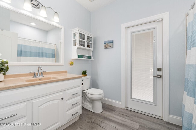 Building Photo - 3897 Peacock Dr