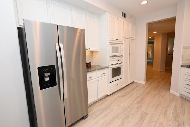 Building Photo - 809 Kalpati Cir