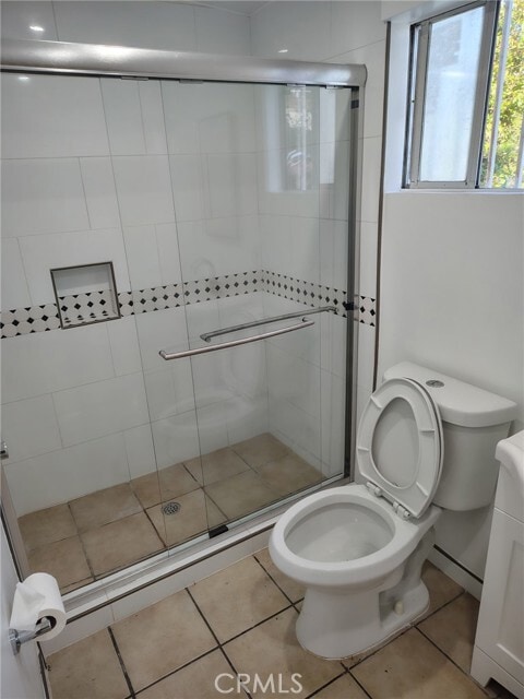 Building Photo - 1822 W 41st St