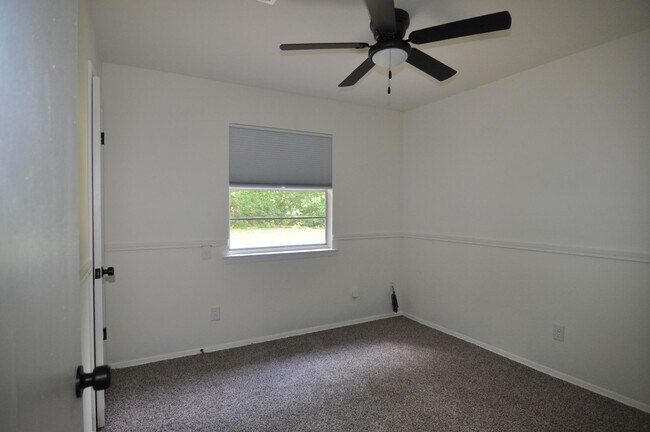 Building Photo - 6304 Dream Ln