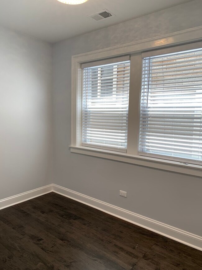 Building Photo - 3929 N Whipple St