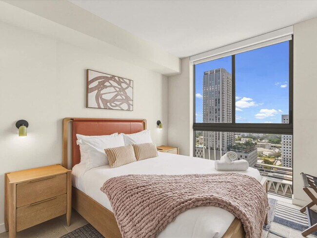 Building Photo - 11 NE 6th St