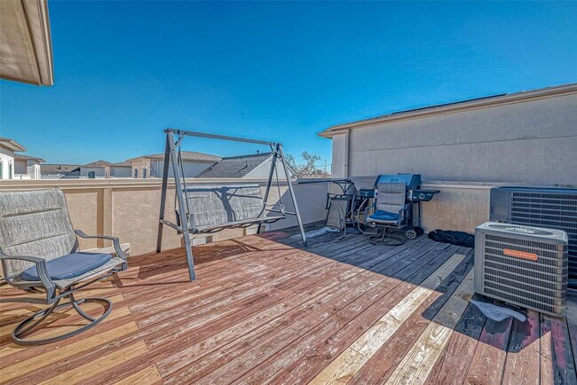 Building Photo - 5226 Kiam St