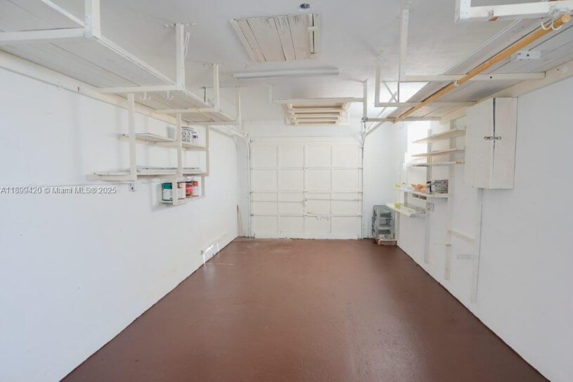 Building Photo - 716 NE 7th St