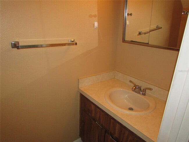 Building Photo - 10049 Lake Oak Cir