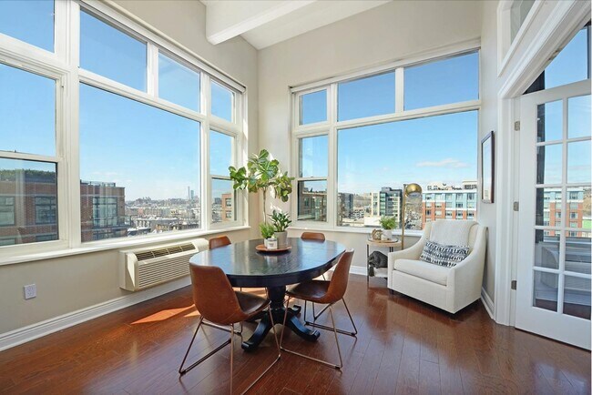 Building Photo - 1500 Hudson St