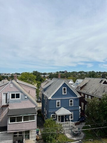 Building Photo - 237 Highland Ave
