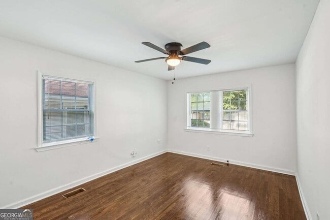 Building Photo - 125 Chappell Rd SW