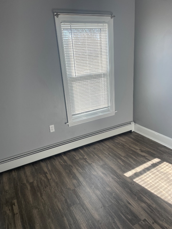 Building Photo - 118 N Main St