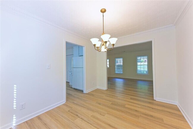 Building Photo - 2208 Heritage Trace Dr