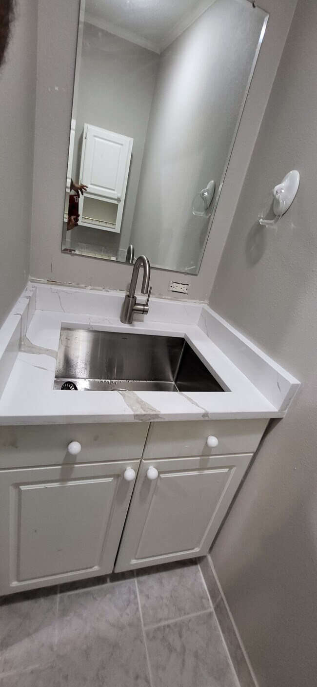 Building Photo - 338 Hicks Farm Rd