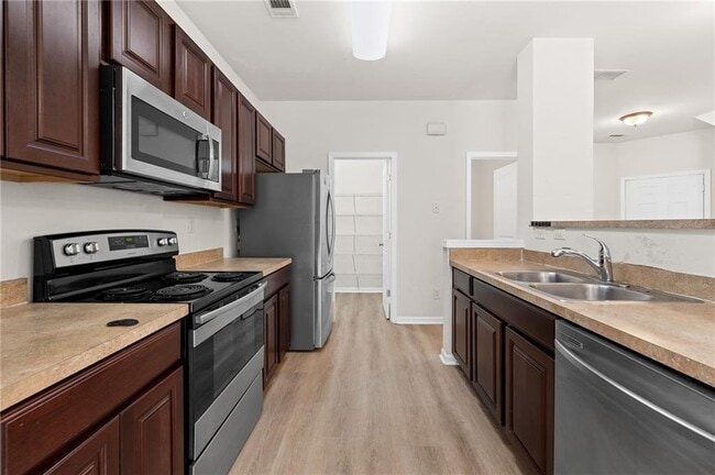 Building Photo - 1058 Treymont Ln SW