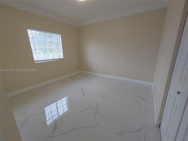 Building Photo - 21872 SW 95th Pl