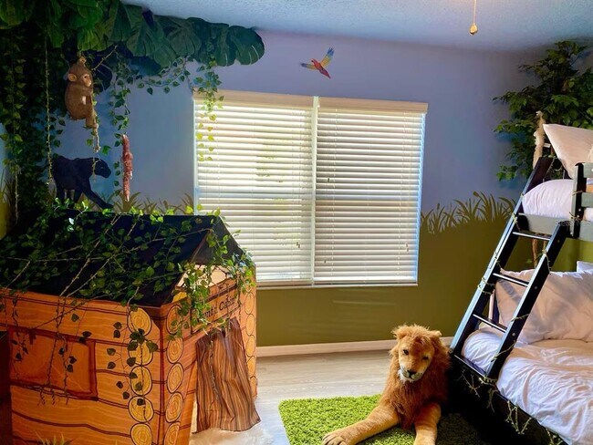 Building Photo - 251 Hypolita Ave