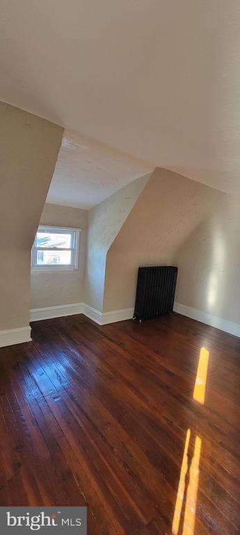 Building Photo - 272 MAPLE