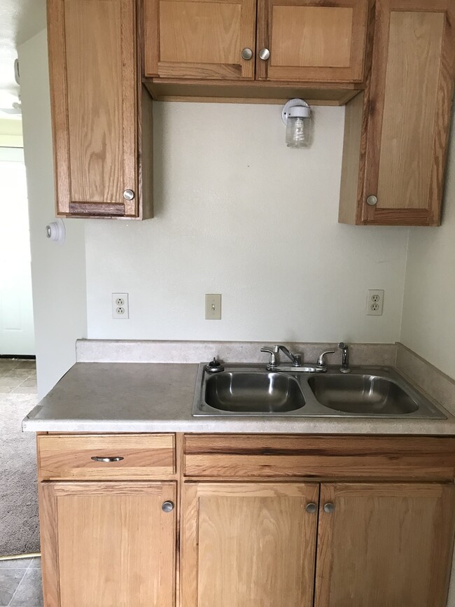 Building Photo - Affordable House For Rent In The Quaint Town Of Brush CO!