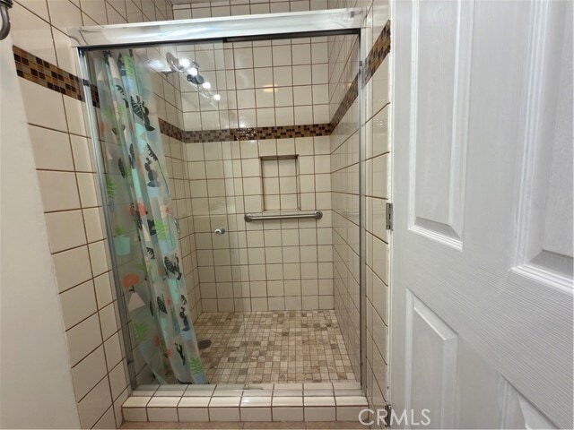 Building Photo - 2528 Whitney Dr
