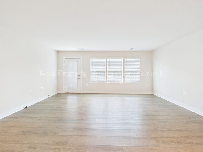 Building Photo - 4711 Hardwell St