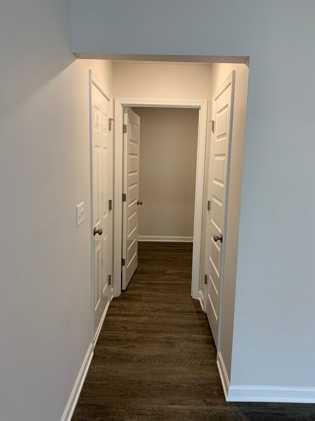 Building Photo - *PRE-LEASING*  Three Bedroom | Two Bathroo...