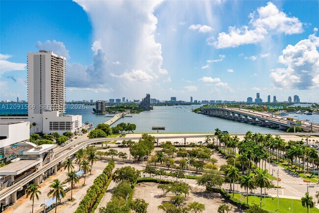 Building Photo - 1400 Biscayne Blvd