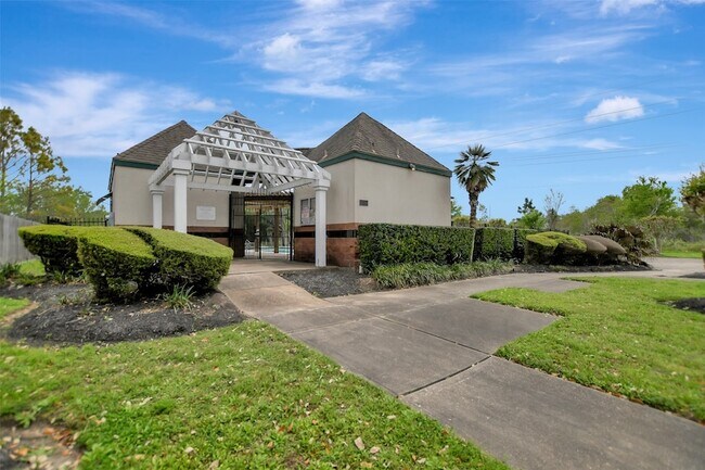 Building Photo - 1709 Orlando St
