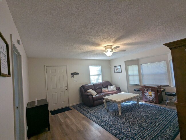 Building Photo - Lakefront Living on Little Lake Geneva – Main Home + Private In-Law Suite!