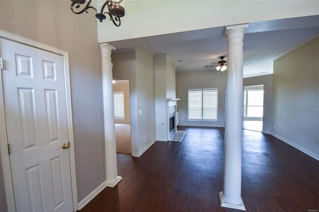 Building Photo - 1691 Rambling Brook Ln