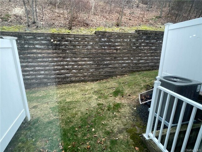 Building Photo - 54 Crystal Hill Dr