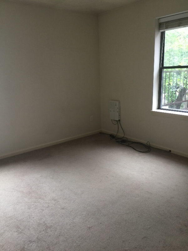 Building Photo - 1304 Liverpool St