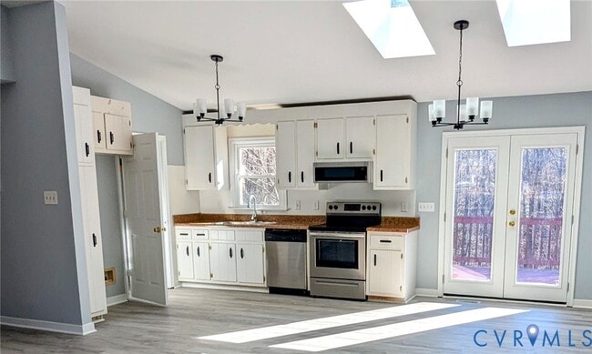 Building Photo - 2851 Gaynel Dr