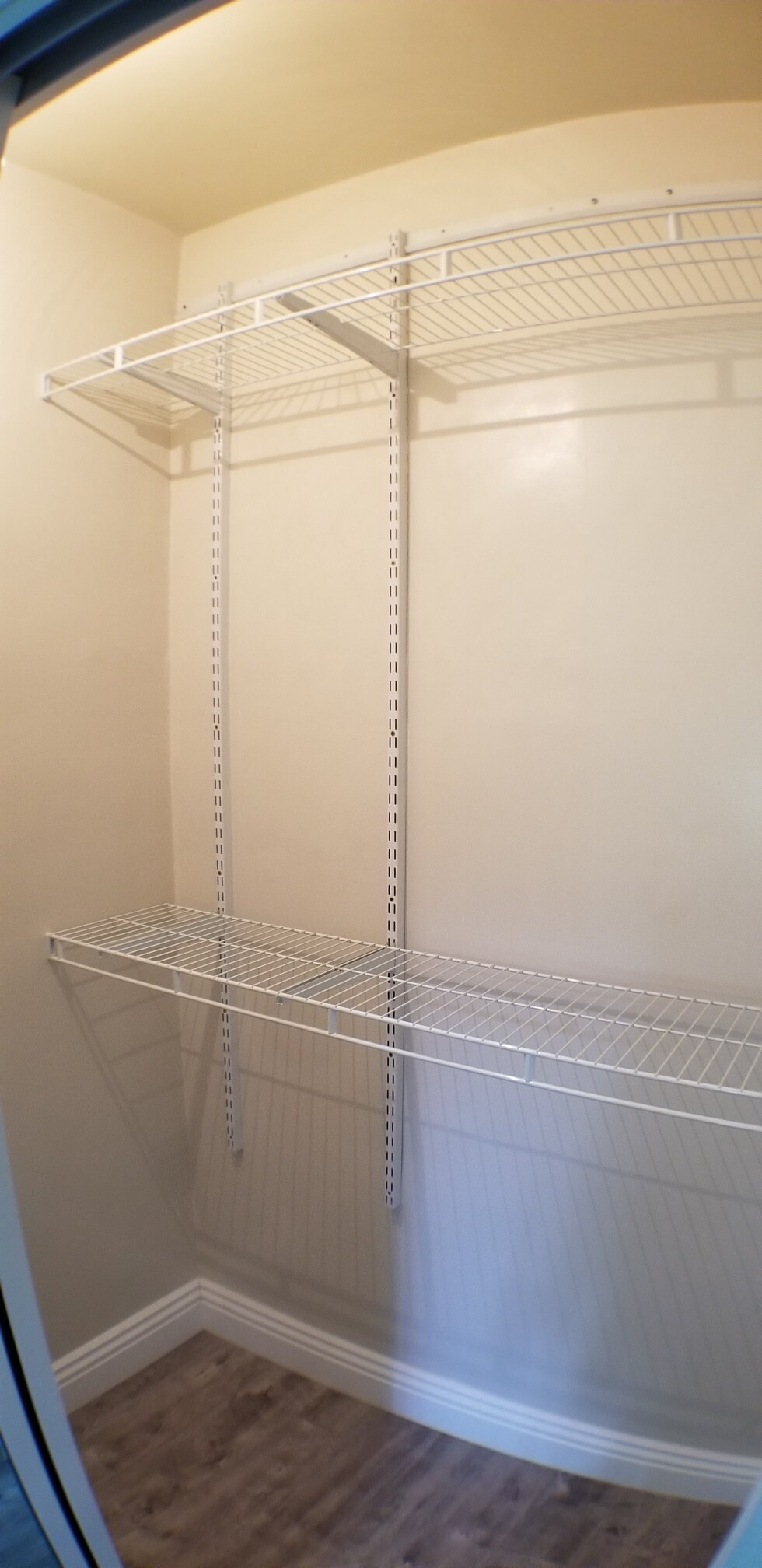 Closet has adjustable sheving - 512 S Flower St