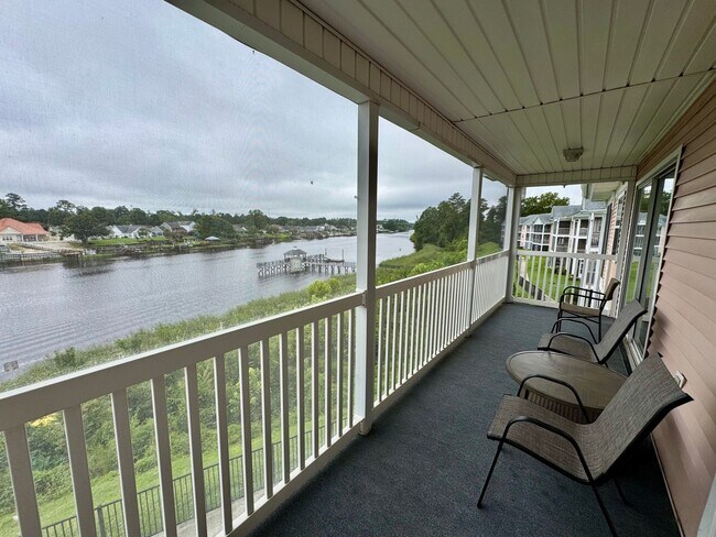 Building Photo - Myrtle Beach - 2 Bedroom / 2 Bathroom Furn...