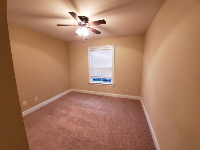 Building Photo - 9737 Faversham Ct