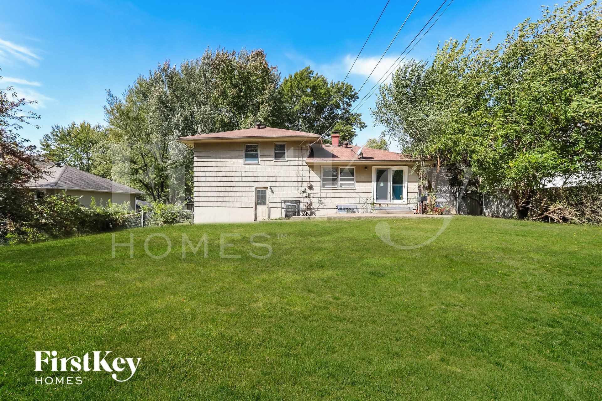 Building Photo - 3605 S Stayton Ave